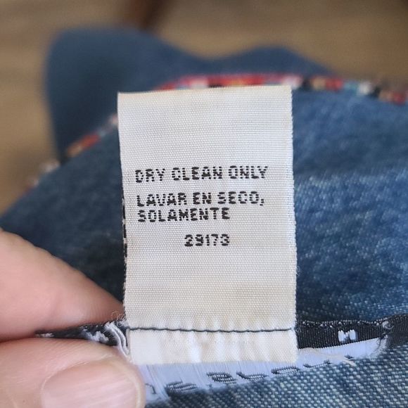 PLUS SIZE SAG HARBOR WOMAN'S DENIM JACKET - Picture 13 of 13